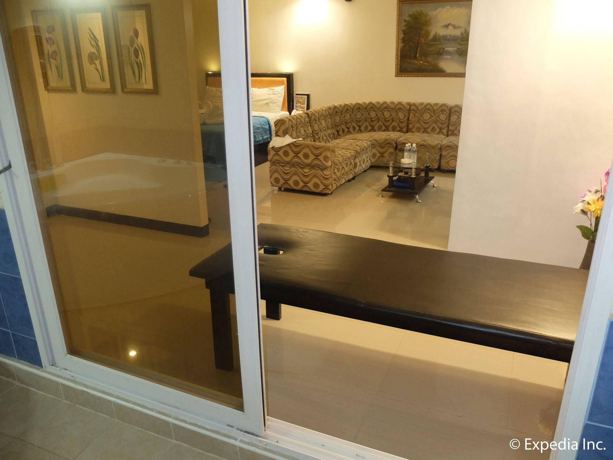 Vf Four Season Hotel Angeles Ngoại thất bức ảnh